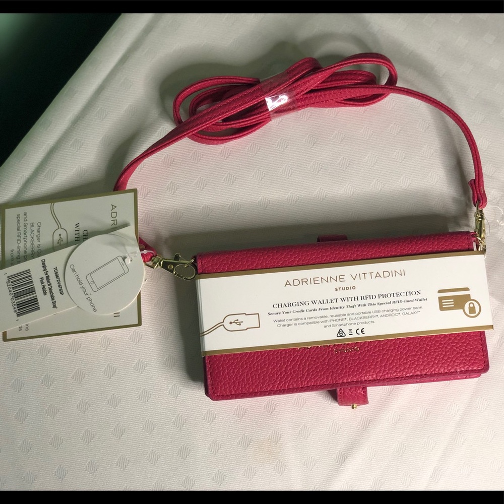Adrienne Vittadini charging wallet/crossbody NWT